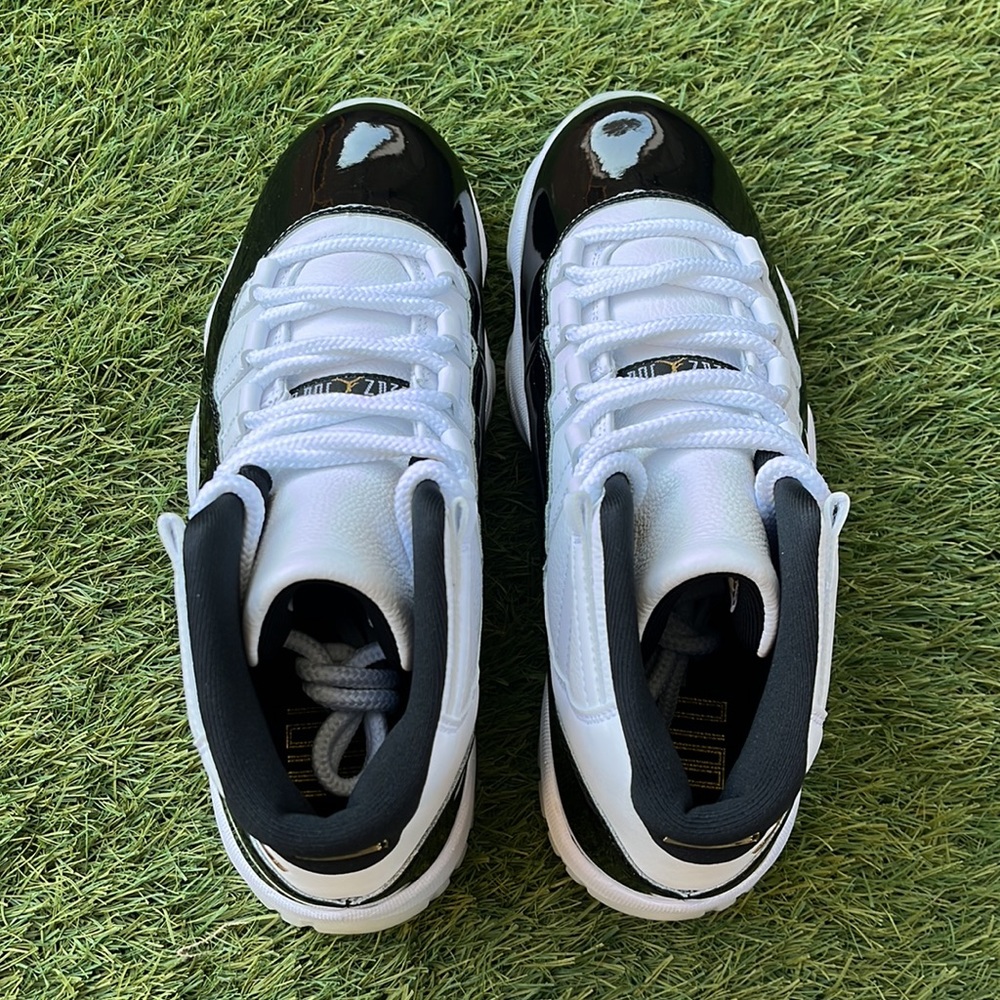 Air Jordan 11 Retro - Picture 4 of 5